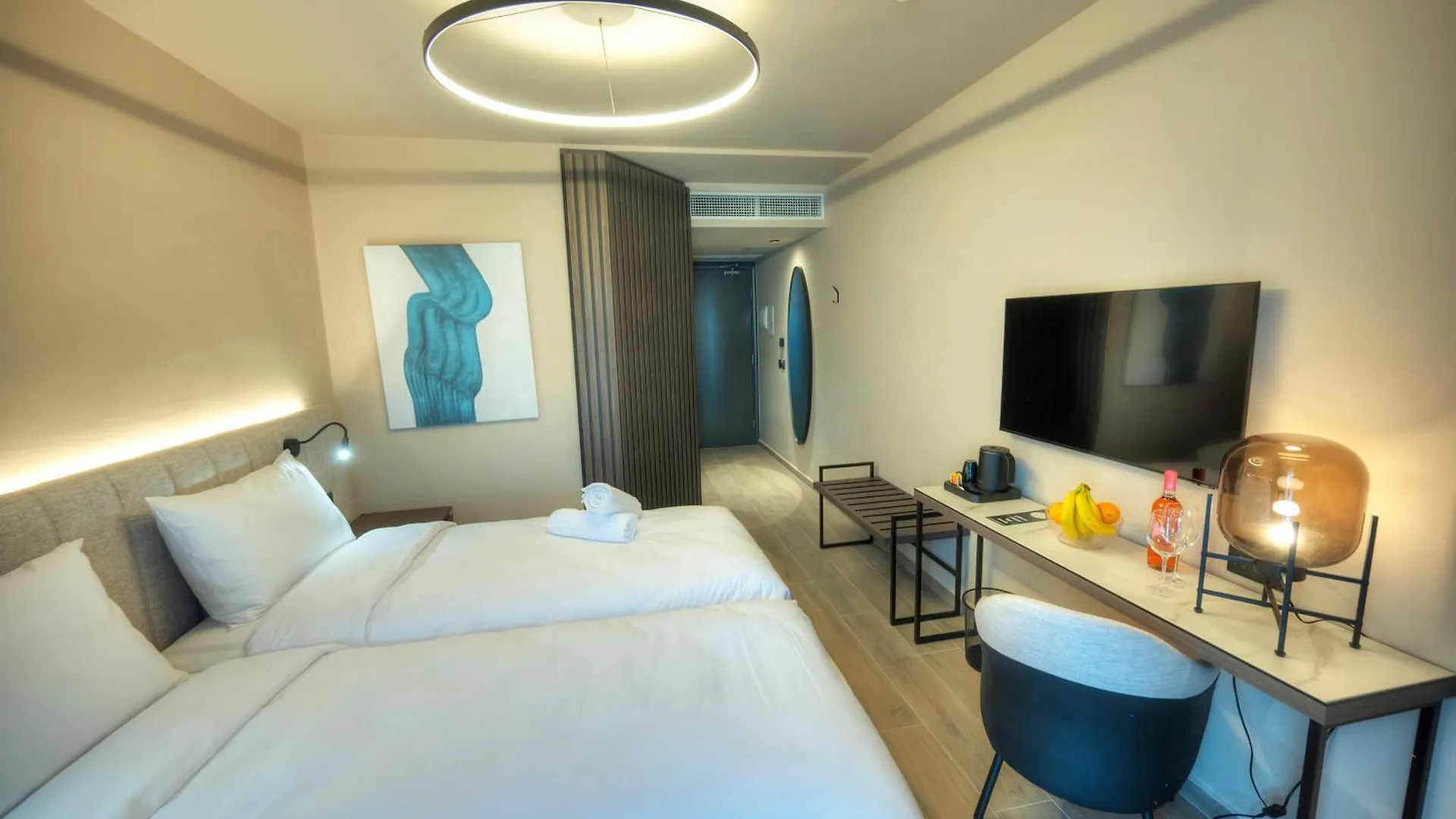 Aste Hotel San Ġiljan
