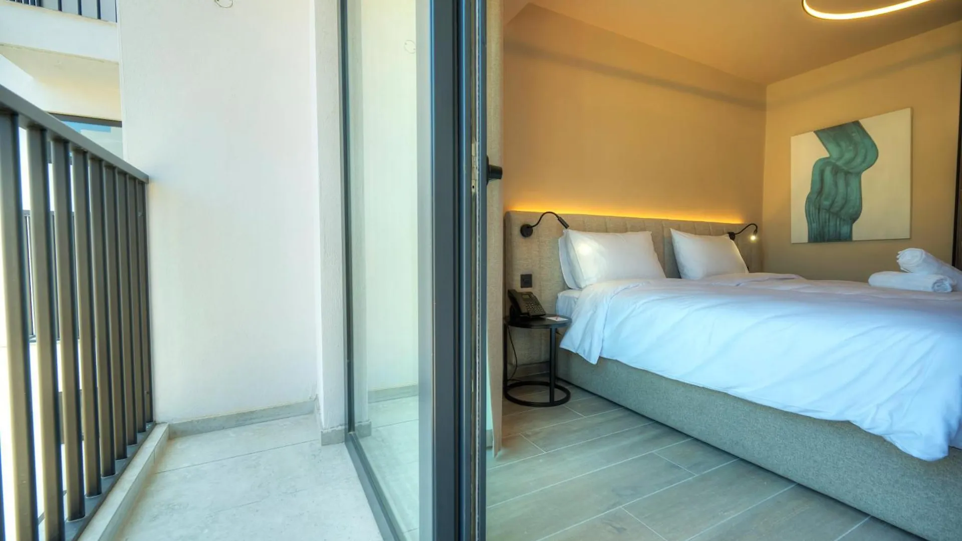 Aste Hotel San Ġiljan