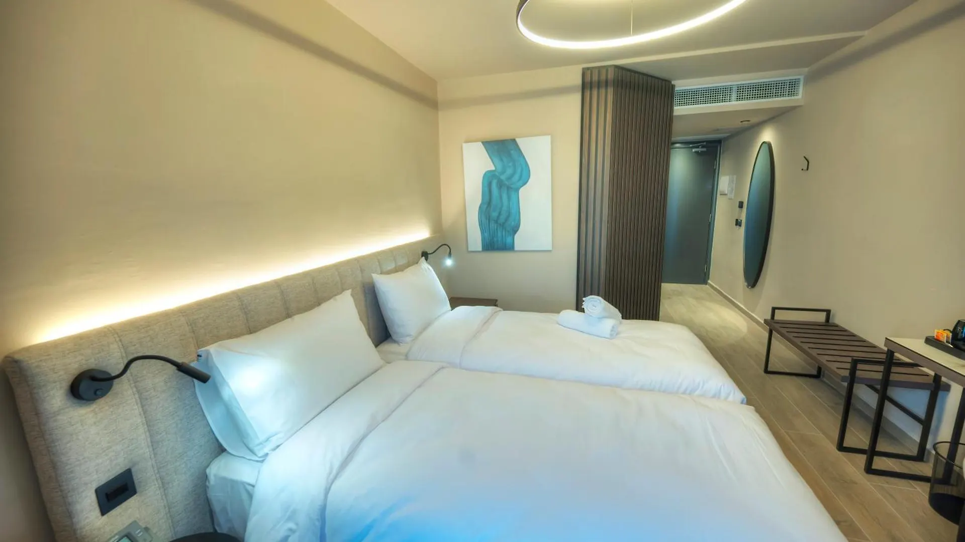 Aste Hotel San Ġiljan